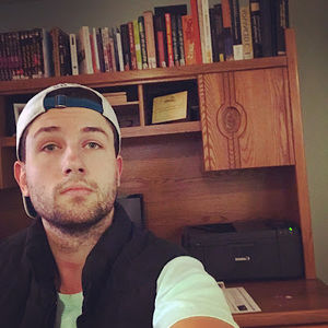 Meet your Posher, Zachary
